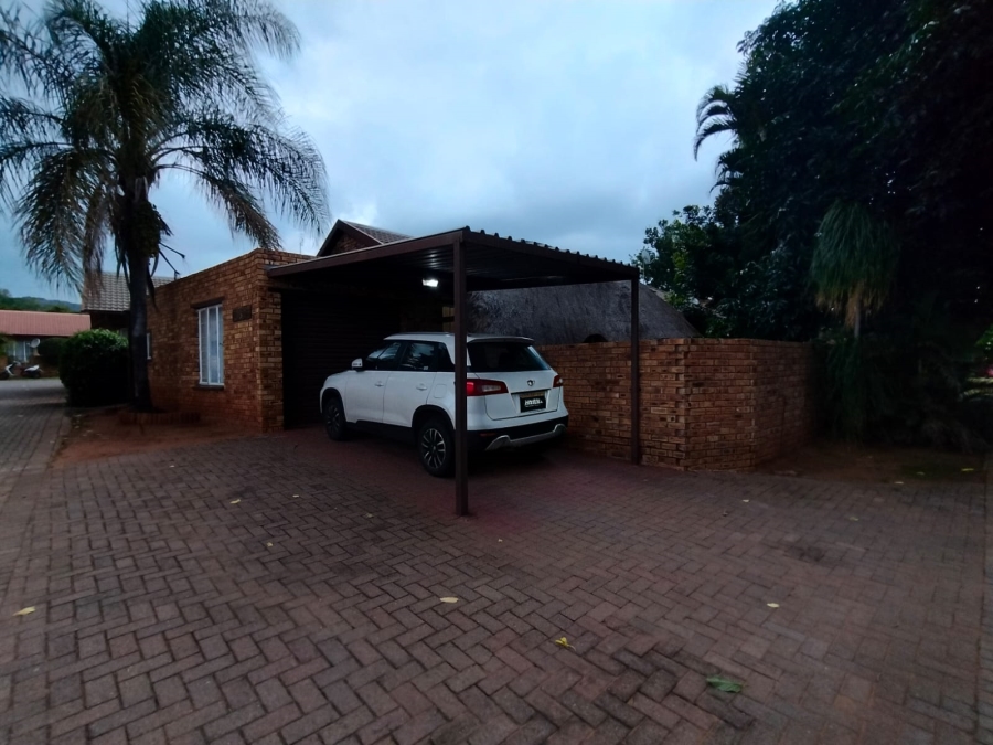 3 Bedroom Property for Sale in Safari Gardens North West